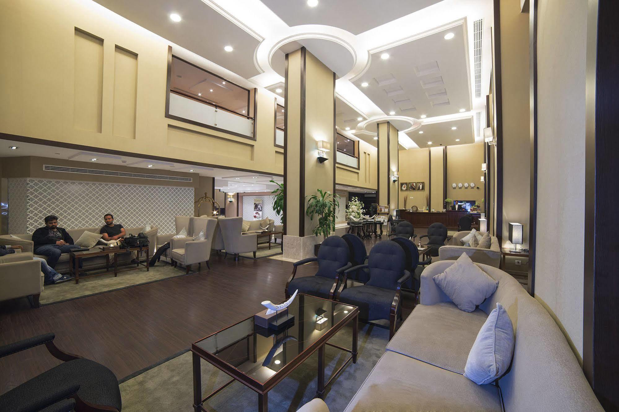 Zara Continental Hotel Al Khobar Exteriör bild