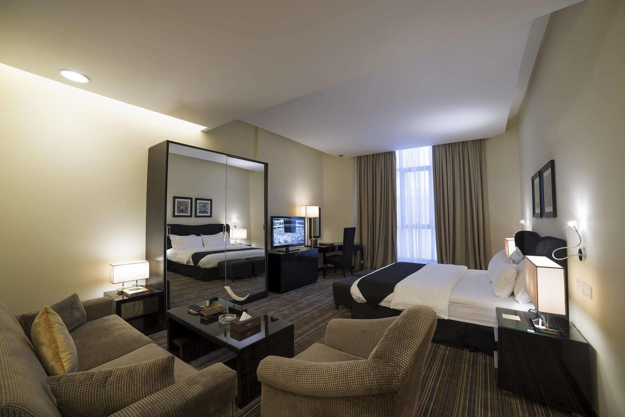 Zara Continental Hotel Al Khobar Exteriör bild